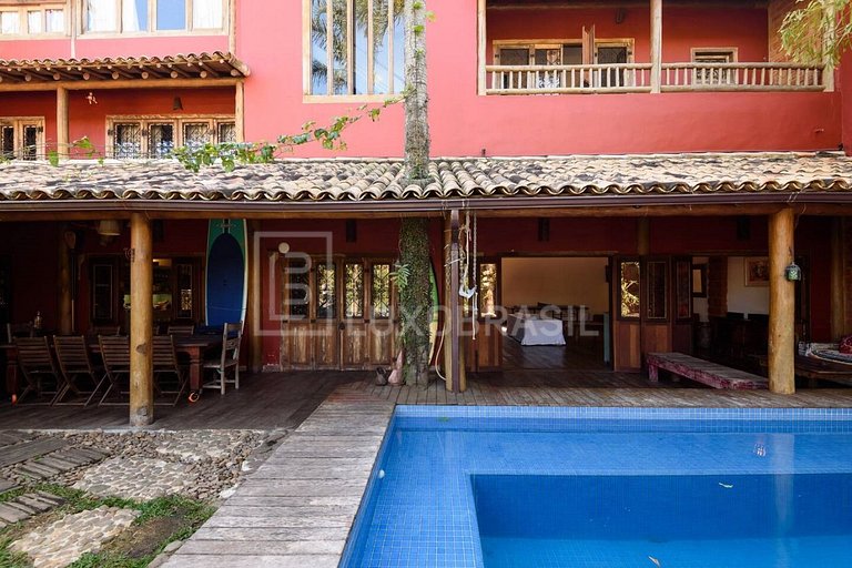 LB - RJ742 House with deck on the banks of the canal in Barr