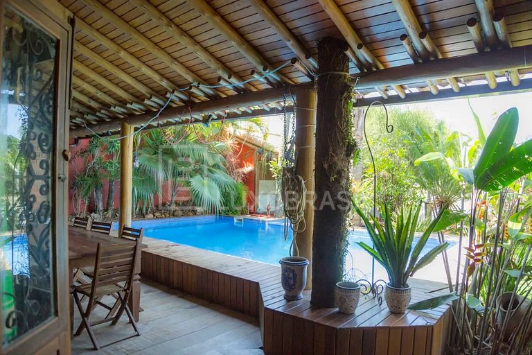 LB - RJ742 House with deck on the banks of the canal in Barr