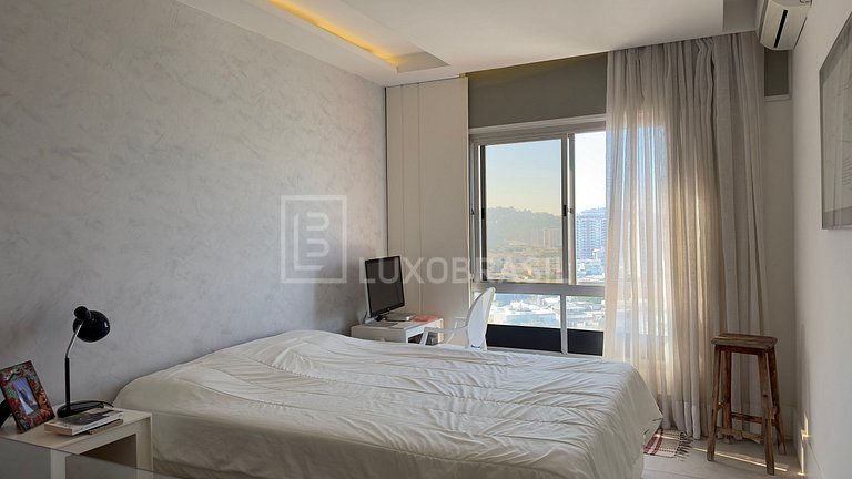LB - RJ104 Apartamento no Barra Beach com 1 Suíte e Vista La
