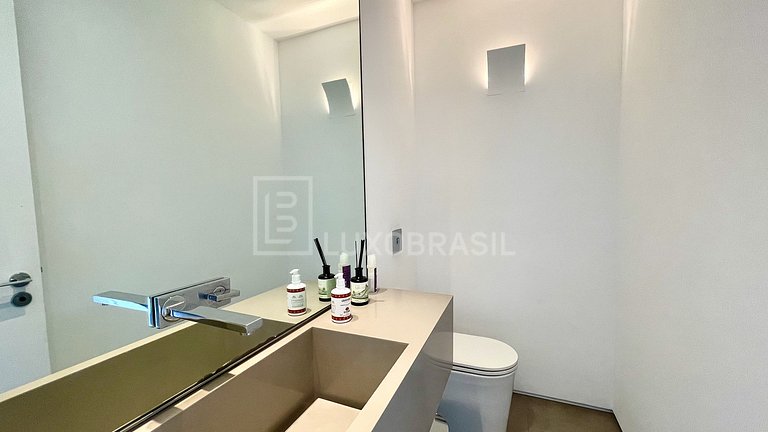 Cobertura Linear Frente Mar Pepê – 4 Suítes Luxo RJ
