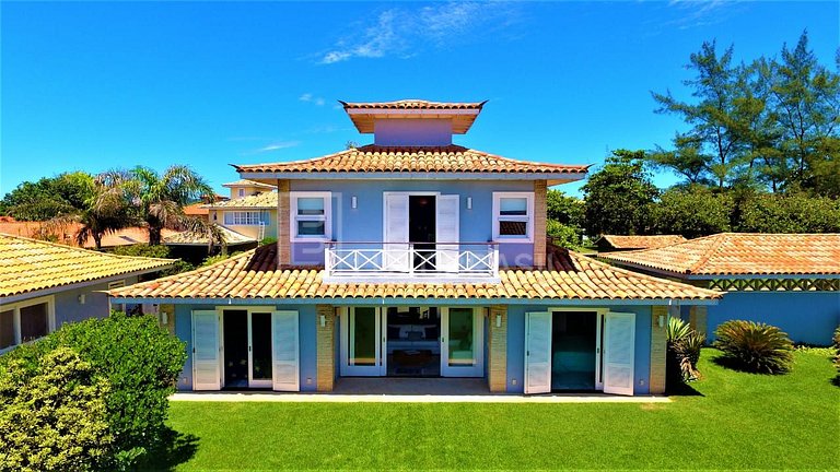 LB - BZ25 Villa Real Beachfront Manguinhos Vacation Rental