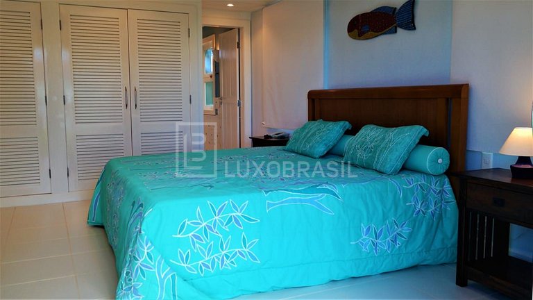 LB - BZ25 Villa Real Beachfront Manguinhos Vacation Rental
