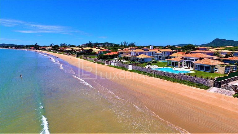 LB - BZ25 Villa Real Beachfront Manguinhos Vacation Rental