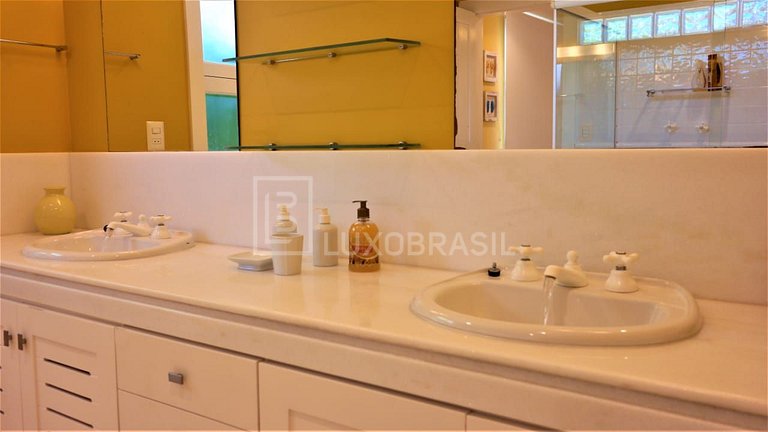 LB - BZ25 Villa Real a orilla del mar Manguinhos Alquiler po
