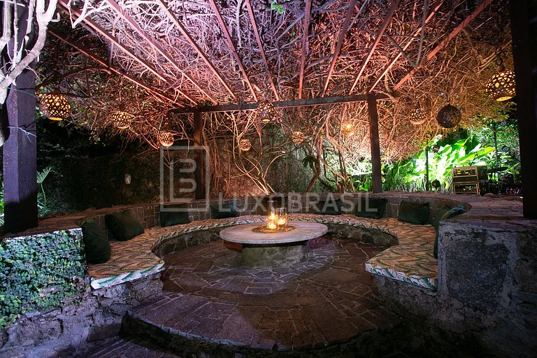 Excelente casa na Estrada do Joá, para eventos RJ740