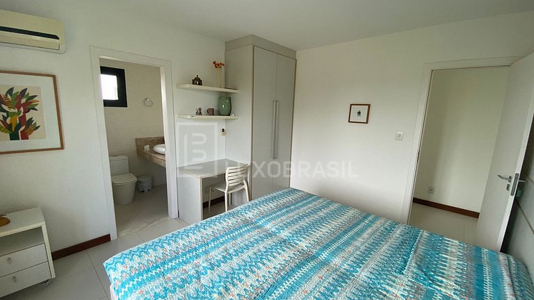Vila Praia do Forte – 4 Suítes com Piscina