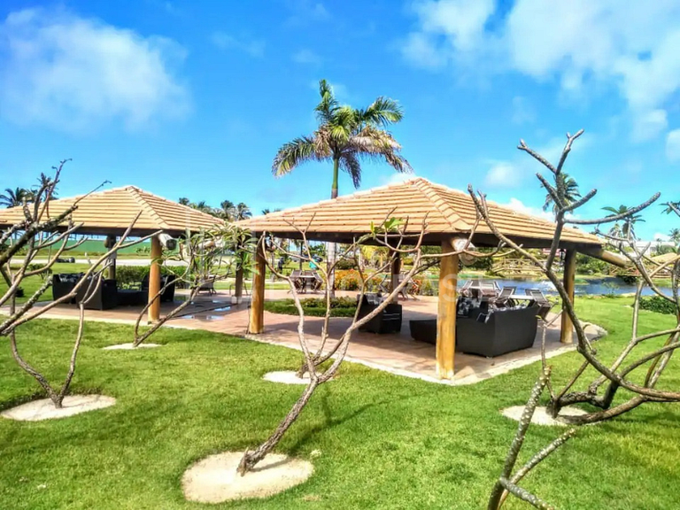 Vila Praia do Forte – 4 Suítes com Piscina