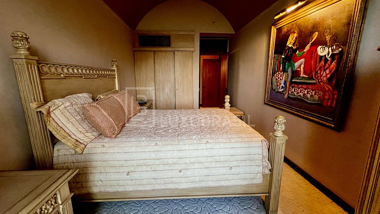 LB - RJ111 Mansion with 4 Bedrooms + Land, 3,490 m² — For Sa