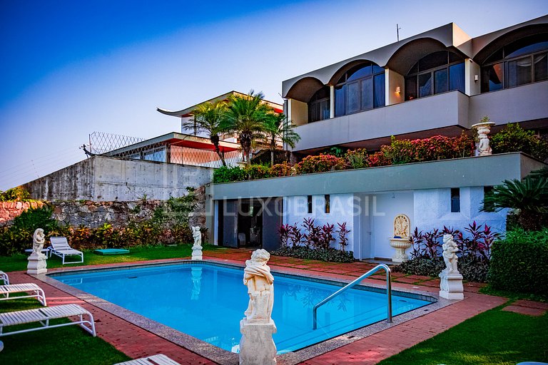 Mansão de Luxo no Joá – Vista Mar e Sauna Privativa