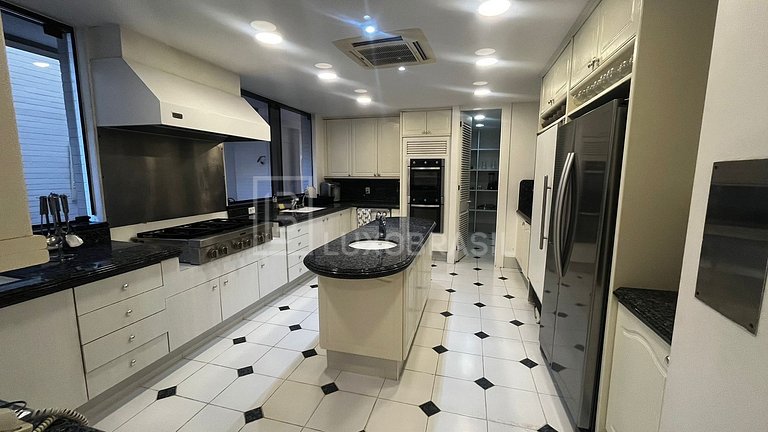 LB - RJ111 Mansion with 4 Suites in Joá | Vacation Rental, C