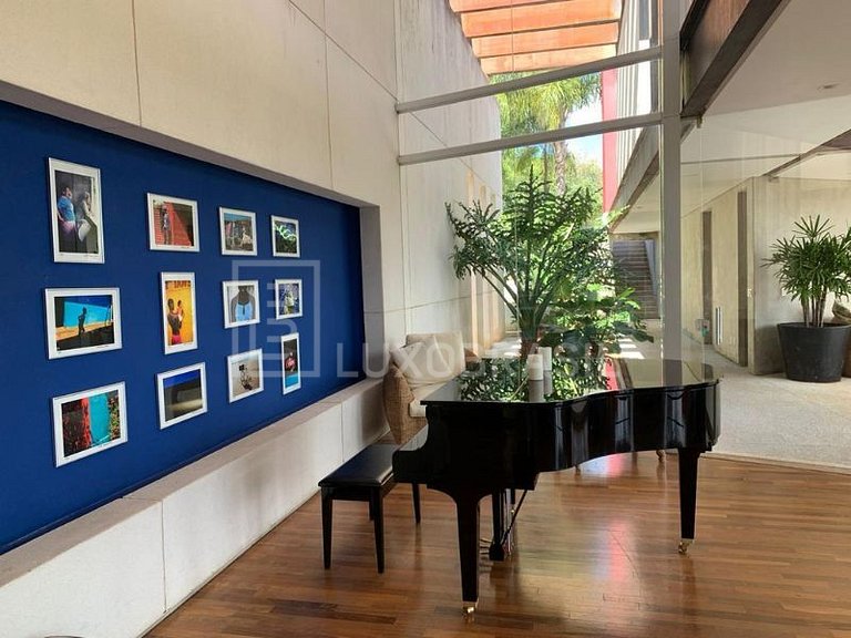 Villa Brasília – Mansão à Beira do Lago Paranoá