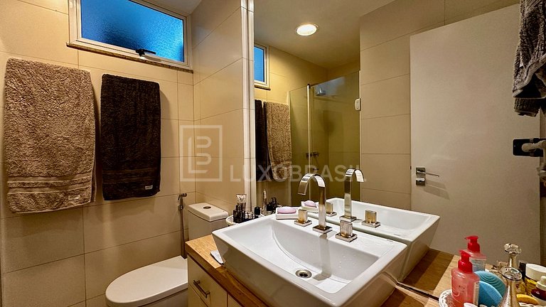 LB - RJ39 Apartamento 02 habitaciones en Leblon Alquiler de