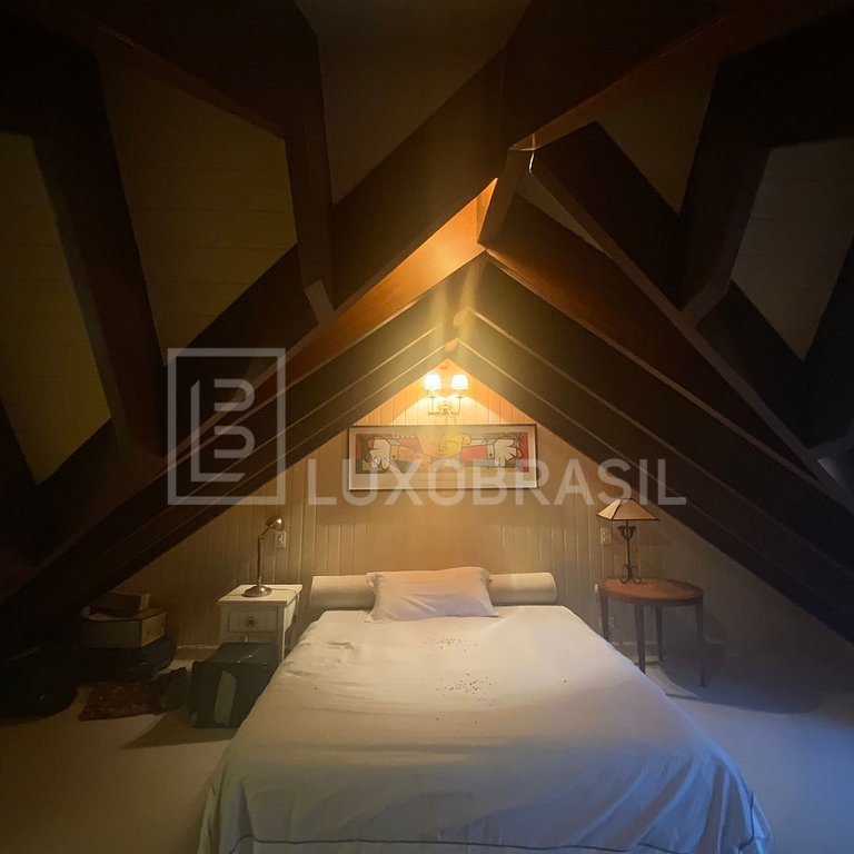 LB - RJ56 Casa en el Alto da Gávea en Venta