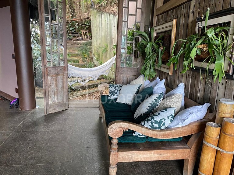 LB - RJ499 Tarzan House Itanhangá Available for lodging, pho