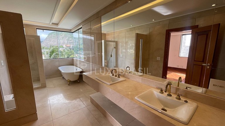 Casa de Luxo com Vista 360º na Joatinga | LUXOBRASIL