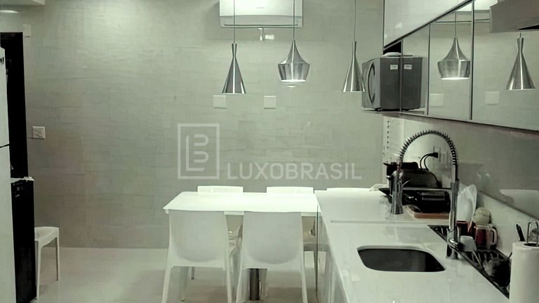 Casa Santa Mônica – 6 Quartos Luxo Barra da Tijuca