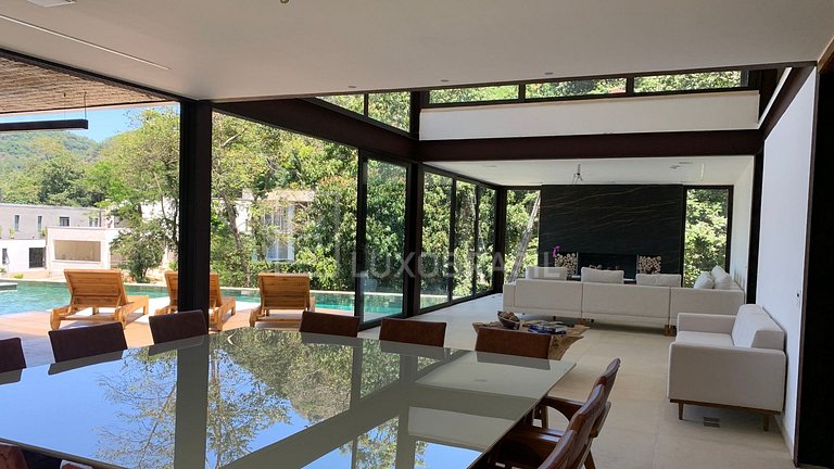 LB - RJ83 Luxurious House with Stunning View in Itanhangá