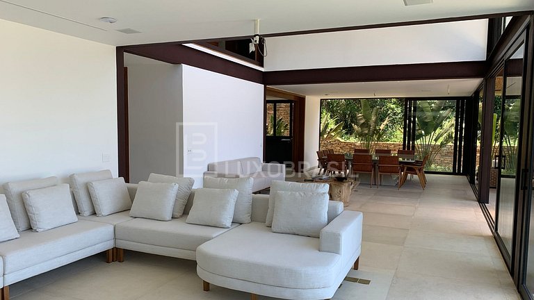 Residência de Luxo Itanhangá – Piscina e Vista Panorâmica