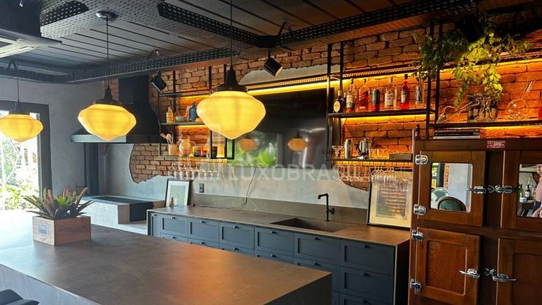 Residência de Luxo Itanhangá – Piscina e Vista Panorâmica