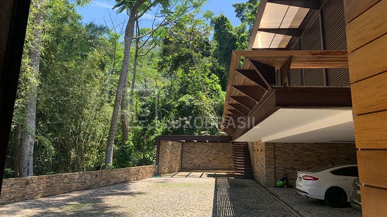 Residência de Luxo Itanhangá – Piscina e Vista Panorâmica