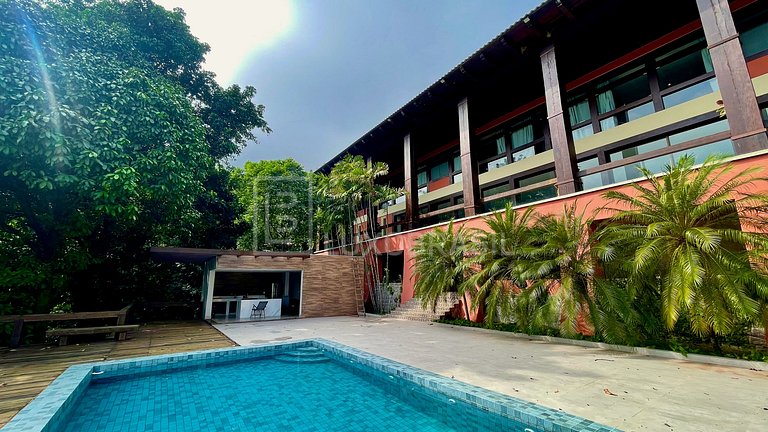 LB - RJ832 Cinematic 9-Suite Residence for Sale - Itanhangá