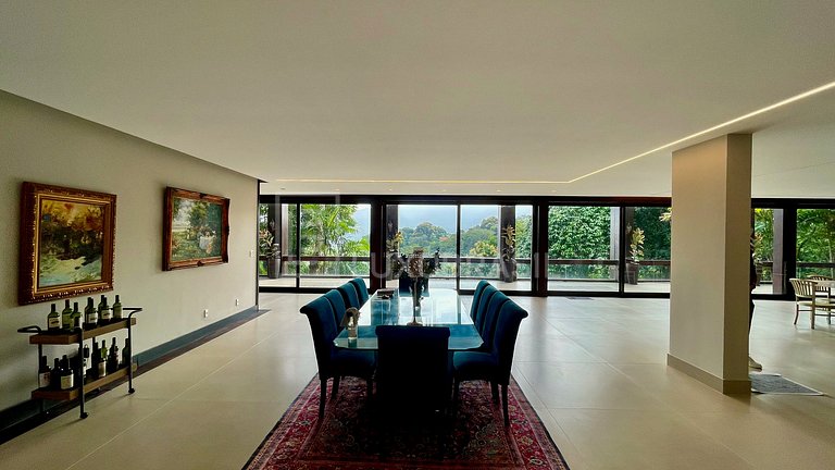 LB - RJ832 Cinematic 9-Suite Residence for Sale - Itanhangá