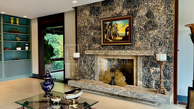 LB - RJ832 Cinematic 9-Suite Residence for Sale - Itanhangá