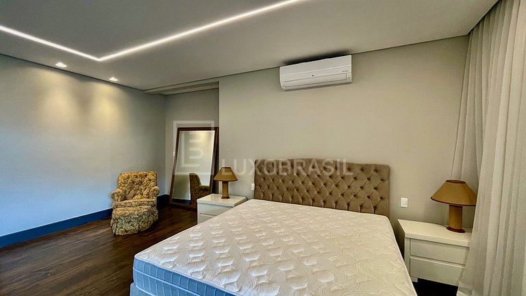 LB - RJ832 Cinematic House with 9 Suites – Long-Term Rental