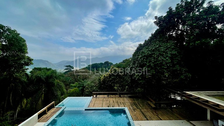 LB - RJ832 Cinematic House with 9 Suites – Long-Term Rental