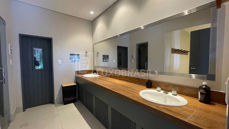 LB - RJ832 Cinematic House with 9 Suites – Long-Term Rental