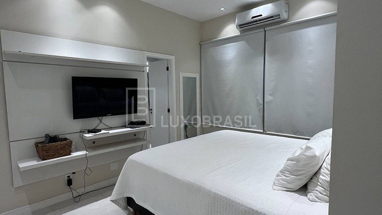 LB - RJ93 Casa Triplex com 05 Quartos no Del Lago à Venda e