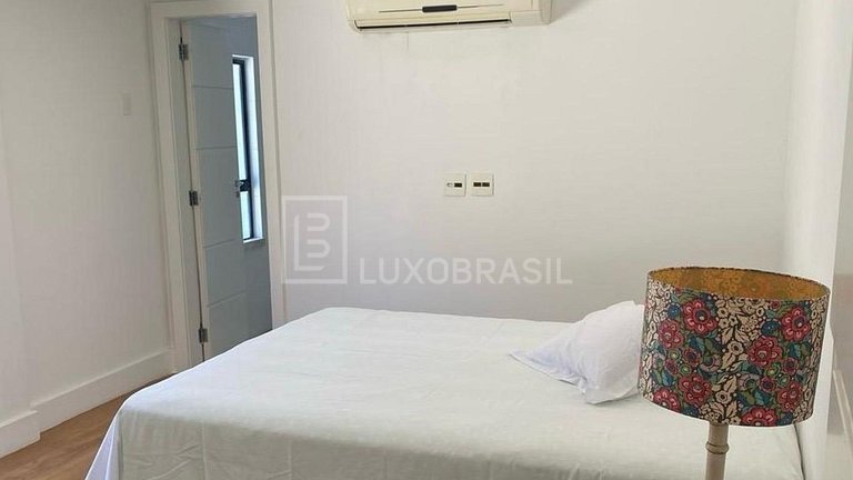 Luxo Brasil #RJ998 Casa Luxuosa com Piscina no Condomínio Gr
