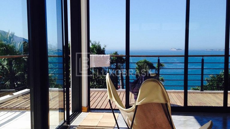 LB #RJ88 Exclusive House in Joá with Breathtaking View of Pe