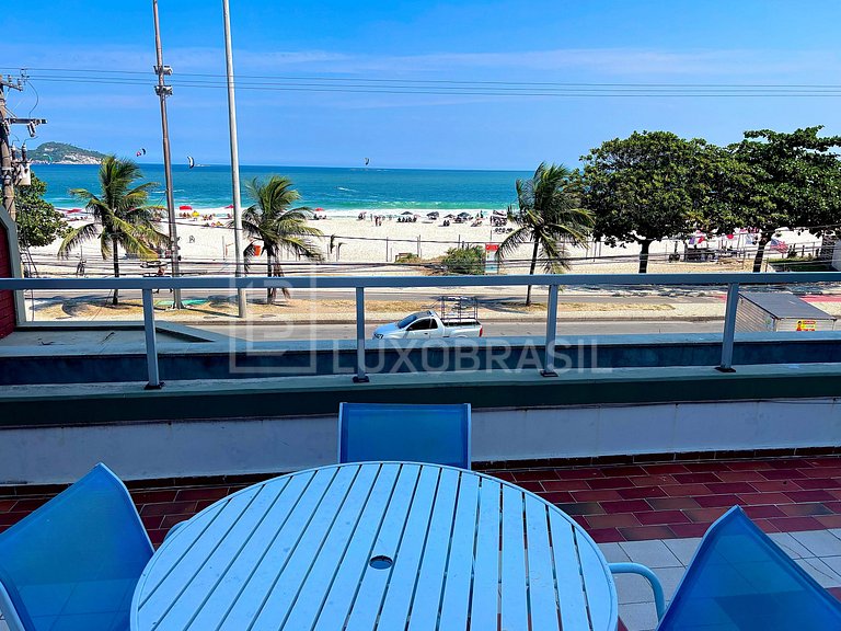 LB - RJ113 Oceanfront Flat Barra Beach Vacation Rental