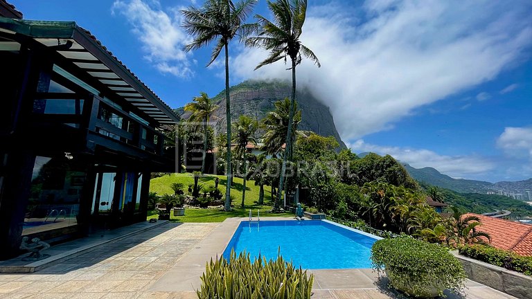 LB - RJ85 | 4-Bedroom House with Sea Views in Joá – Long-Ter
