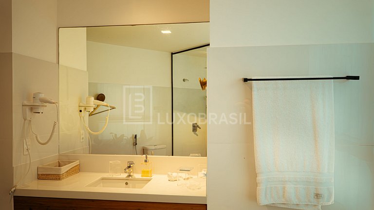 LUXOBRASIL #RJ720 Mansión Joie Joá 04 Dormitorios, 03 Suites