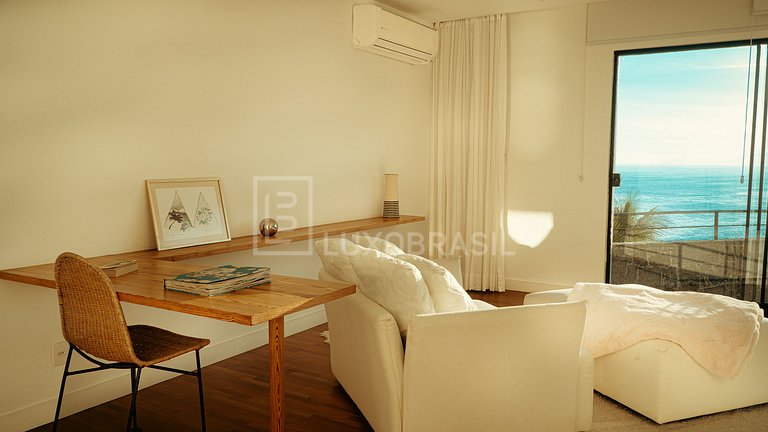 LUXOBRASIL #RJ720 Mansión Joie Joá 04 Dormitorios, 03 Suites