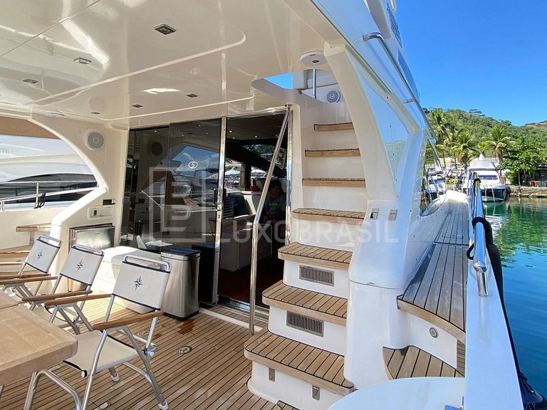 Luxo Brasil | Schaefer 620: Style and exclusivity at sea for