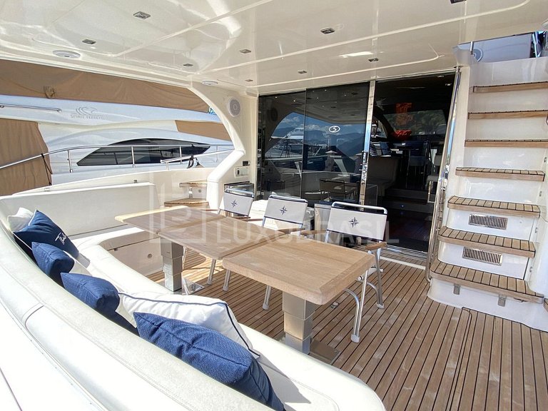 Luxo Brasil | Schaefer 620: Style and exclusivity at sea for