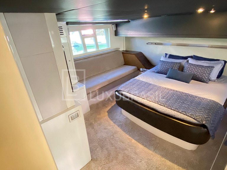 Luxo Brasil | Schaefer 620: Estilo y exclusividad en el mar
