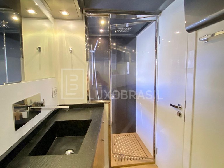 Luxo Brasil | Schaefer 620: Style and exclusivity at sea for