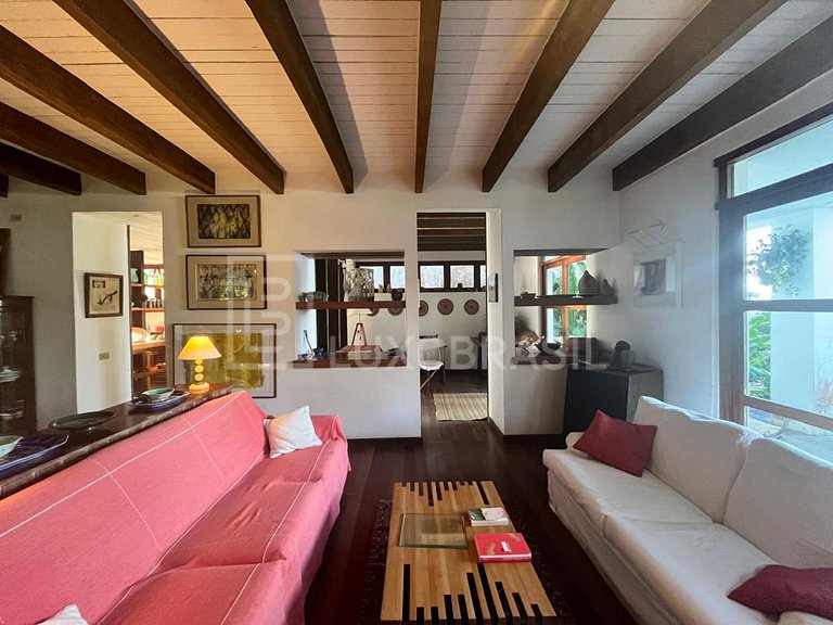 LB - RJ108 for Events, Photos, and Advertising