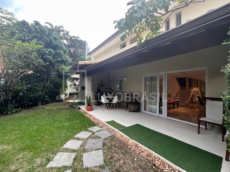 LuxoBrasil #RJ123 Refúgio exclusivo no Condomínio Vivendas d