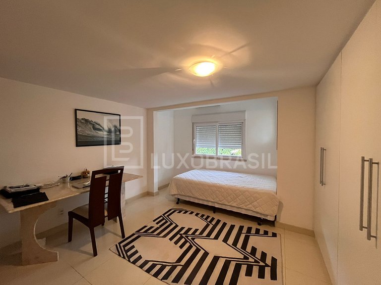 LuxoBrasil #RJ123 Refúgio exclusivo no Condomínio Vivendas d