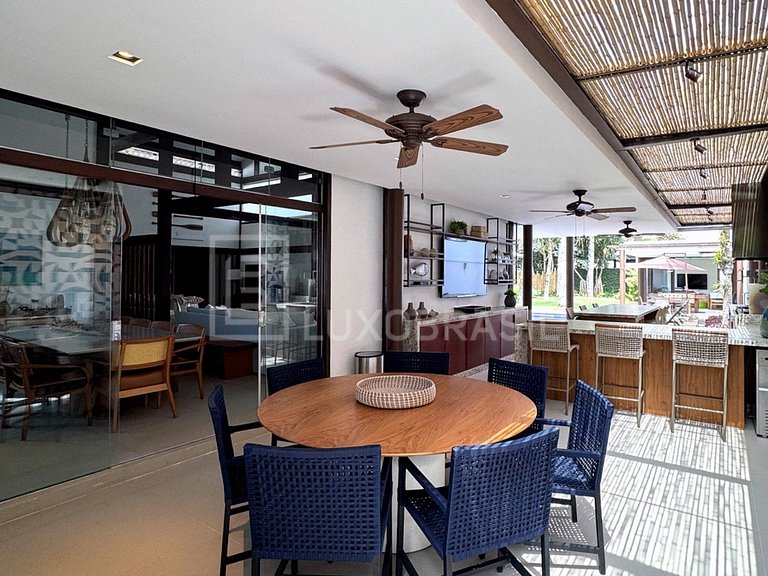 LB - SP11 Villa Guarujá – Fully Equipped Beachfront Home