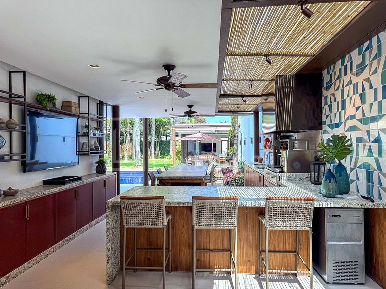 LB - SP11 Villa Guarujá – Fully Equipped Beachfront Home