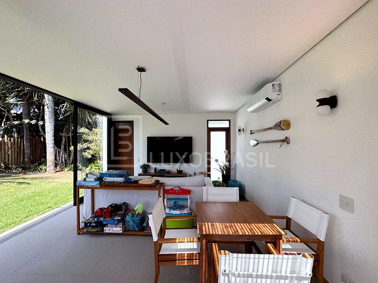 LB - SP11 Villa Guarujá – Fully Equipped Beachfront Home