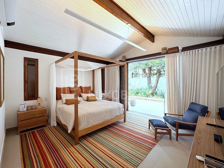 LB - SP11 Villa Guarujá – Fully Equipped Beachfront Home