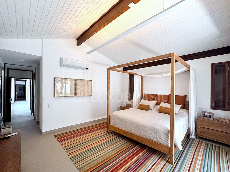 LB - SP11 Villa Guarujá – Fully Equipped Beachfront Home