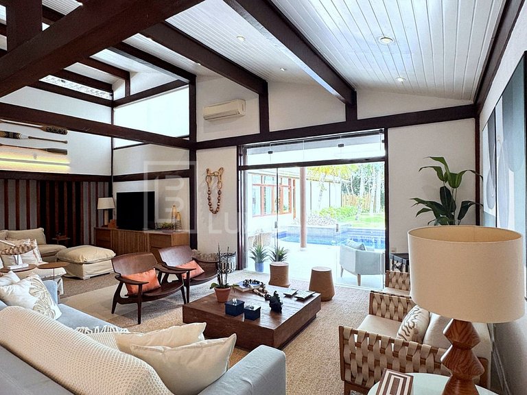 LB - SP11 Villa Guarujá – Fully Equipped Beachfront Home